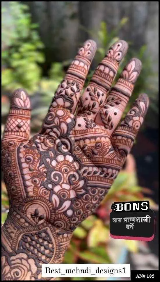 palm mehndi design