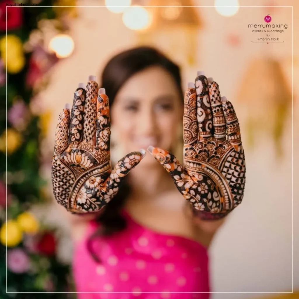 palm mehndi design